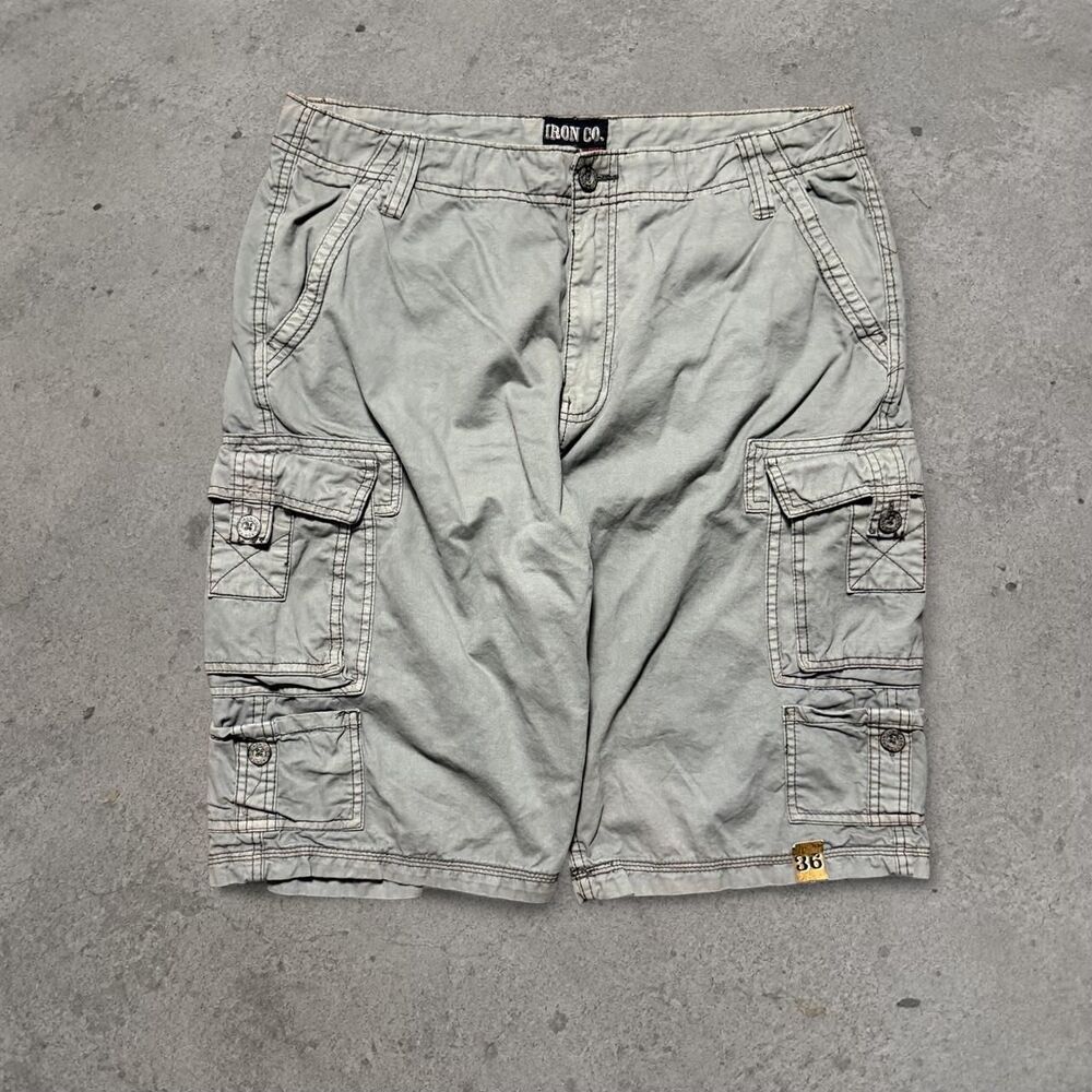 Y2K 2000’s IRON Gray Baggy Cargo Shorts Men’s Size 36
